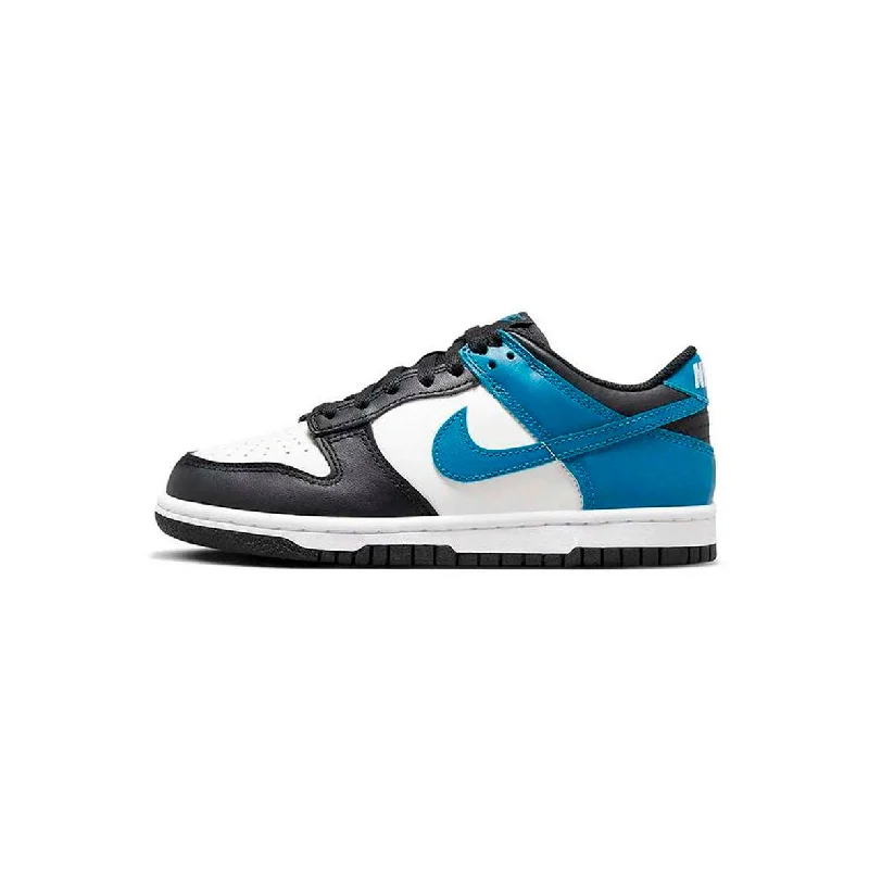 Men's chunky - sole sneakers for a trendy lookNike Dunk Low GS White - Blue