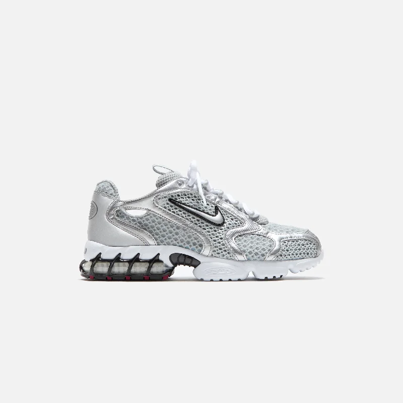 Men's lifestyle sneakers with a premium material constructionNike Air Zoom Spiridon Cage 2 - Light Smoke Grey / Metallic Silver