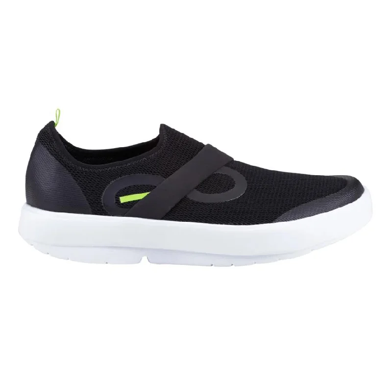 Men's high - top leather sneakers with a zip - up sideOofos Men's OOmg Low Black/White Men's high - top leather sneakers with a zip - up sideOofos Men's OOmg Low Black/White