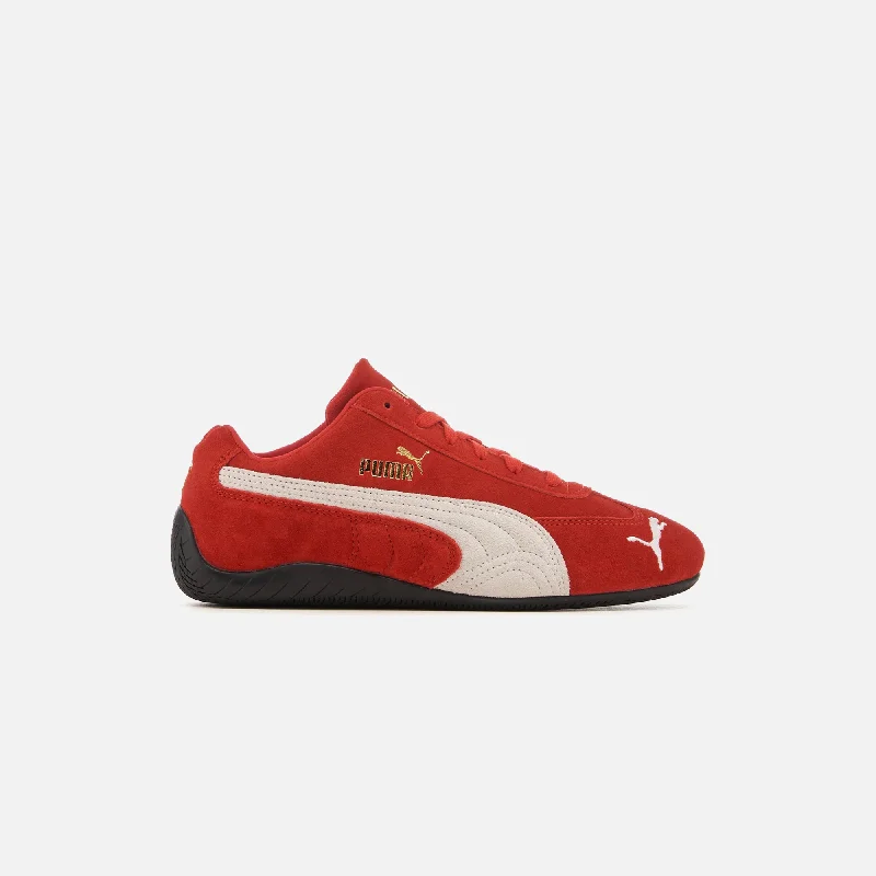 Men's casual leather sneakers with a distressed finishPUMA Speedcat OG - Red / PUMA White Men's casual leather sneakers with a distressed finishPUMA Speedcat OG - Red / PUMA White