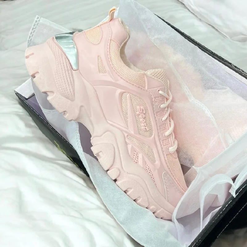 Men's fashion - forward sneakers with a unique tongue designRegniga chunky shoes