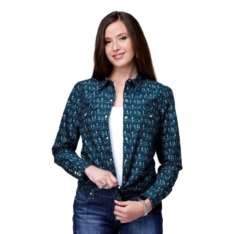 Vintage - style men's western boots with a square toe and spur ledgeRoper Women's Teal Desert Scene Stripe Long Sleeve