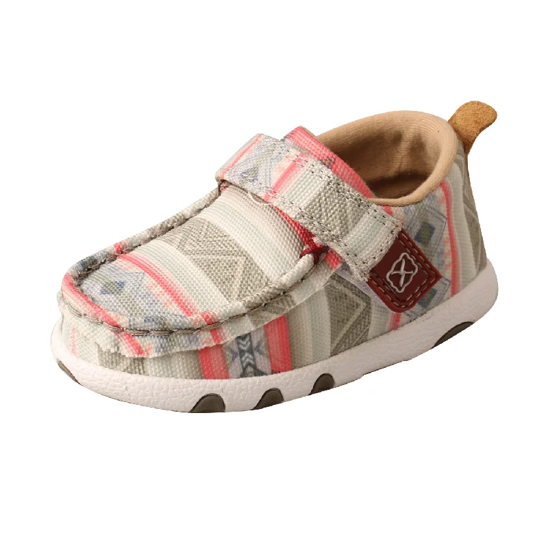 Men's western boots with a leather lining and a padded insoleTwisted X Hooey Infant Driving Moc