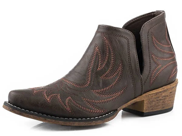 Men's western boots with a tooled leather design on the shaftRoper Brown Leather Ladies' Shortie Boot